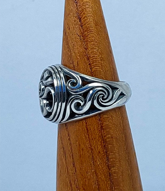 Hindu mens Ring, Om symbol, Handmade jewelry